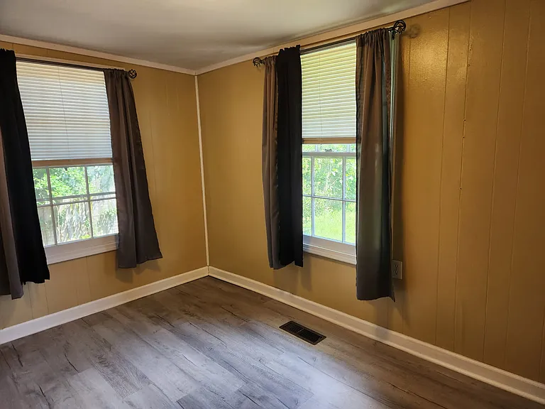 5344 Greenbriar Rd — Photo 16