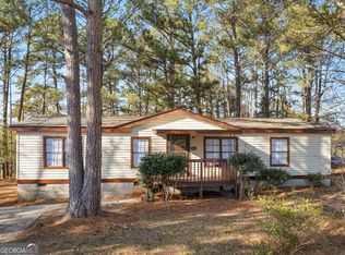 302 Woodridge Dr, Locust Grove, GA 30248