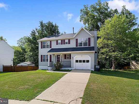 2nd image of 1203 Kingsbury Dr