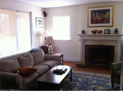 4th image of 444 Humphrey St