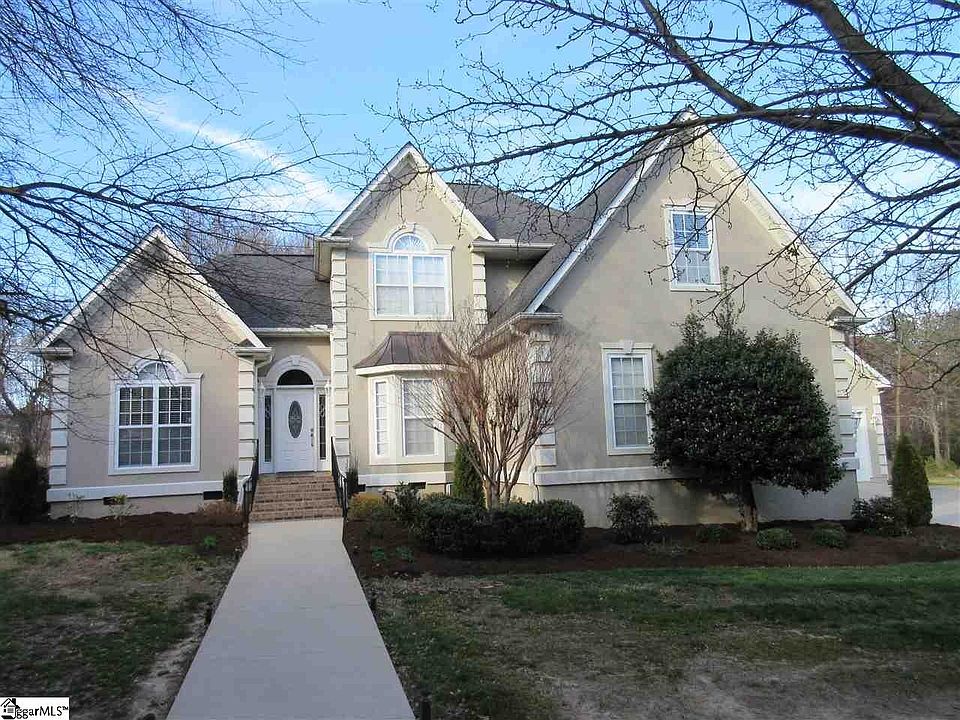 1st image of 101 Oak Creek Ln