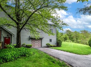 6 Pond View Dr #6, Brookfield, CT 06804
