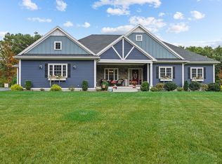 9 Tristan Ct, Smithfield, RI 02917