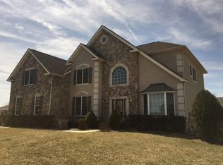 43561 Warden Dr, Sterling, VA 20166