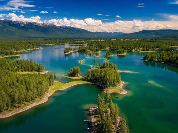1412 Spill Lake Rd, Bigfork, MT 59911