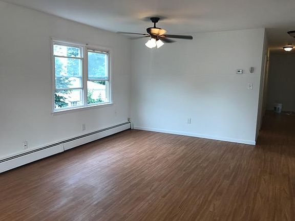 5th image of 186 Highland Ave #2