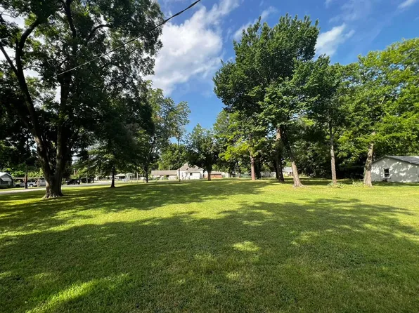 505 E Neil Armstrong Pl, Tishomingo, OK 73460
