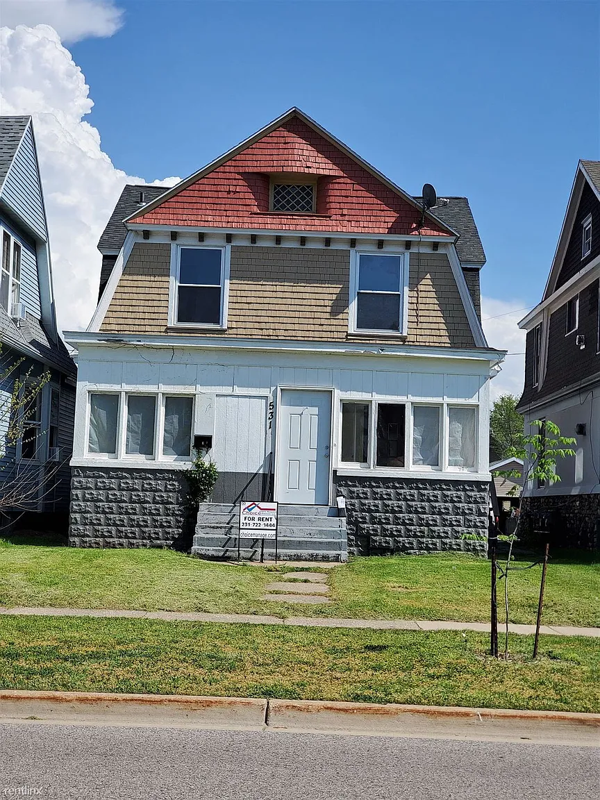 531 W Webster Ave #2 photo 1