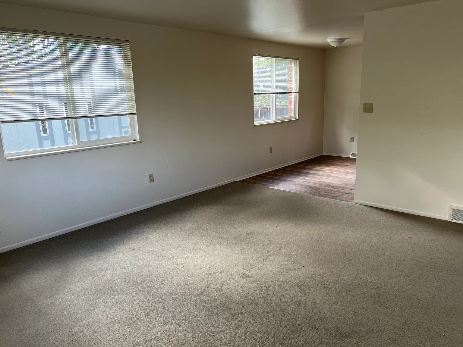 3 bed, 1200 sqft, $2,500 — Photo 4