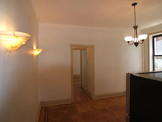 Rented by Joel Weisz, LREB | media 27