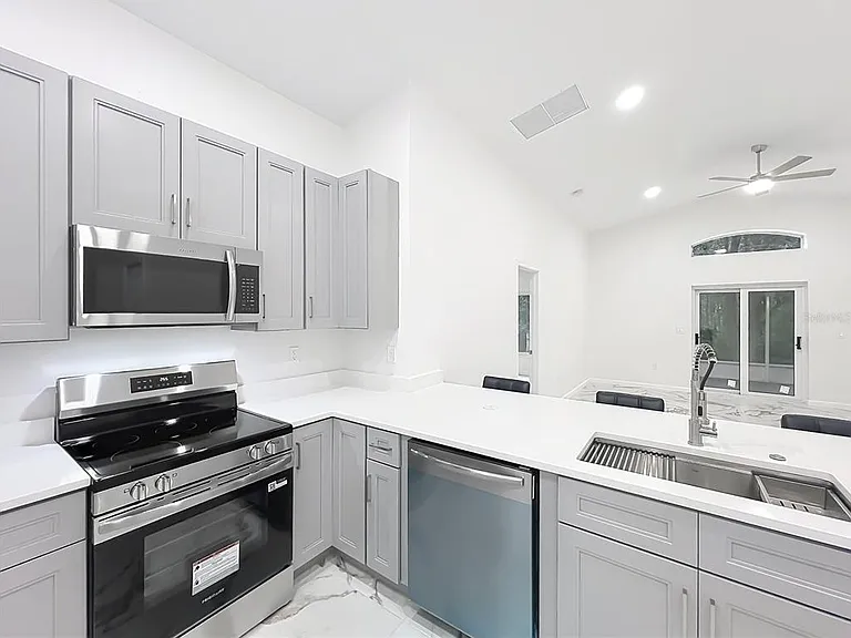 11148 Pinewood Cove Ln — Photo 14