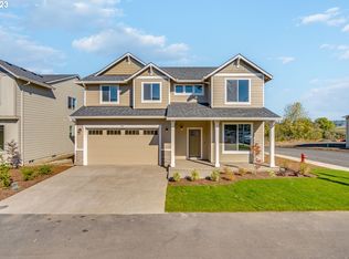 361 S 8th St, Carlton, OR 97111