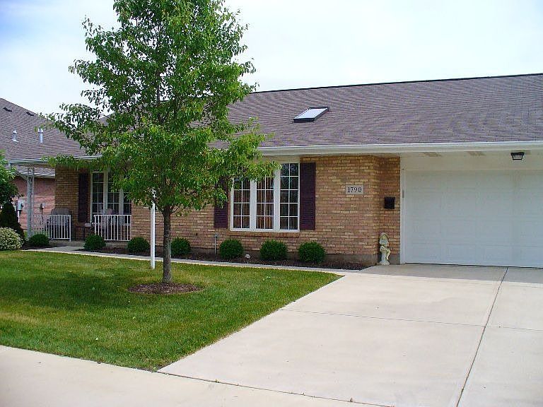 1st image of 1790 Primrose Ln