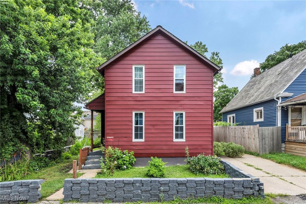 Real estate listing image