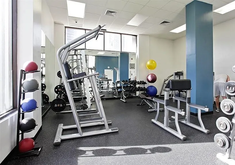1 bed, 1.5 bath, 991 sqft, $2,400 — Photo 4