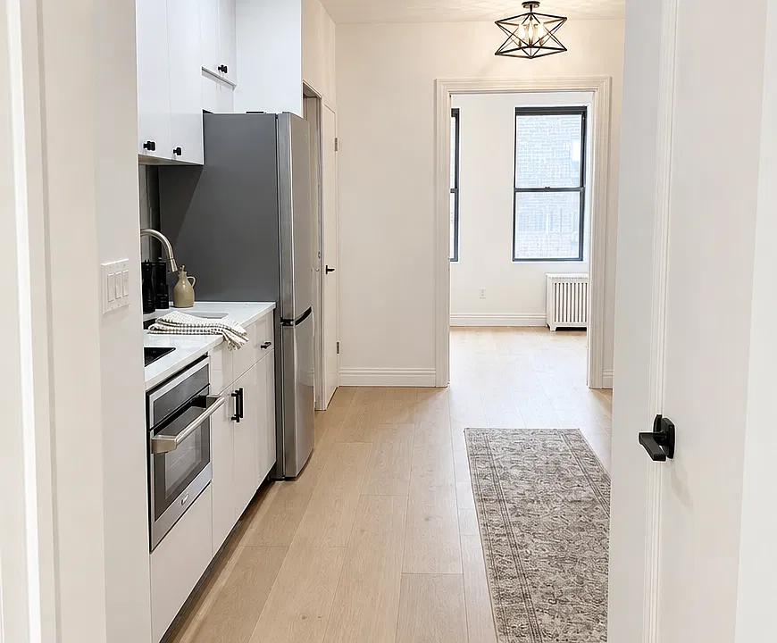223 Sullivan St #4C