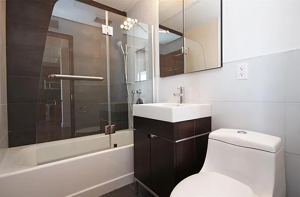 Rented by R New York | media 15