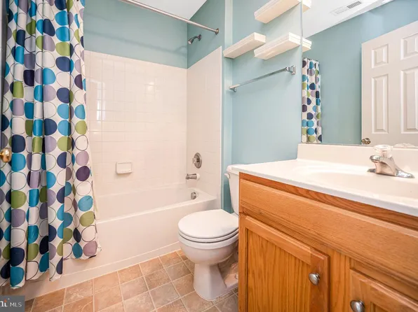 605 Galway Ln, Stafford, VA 22554