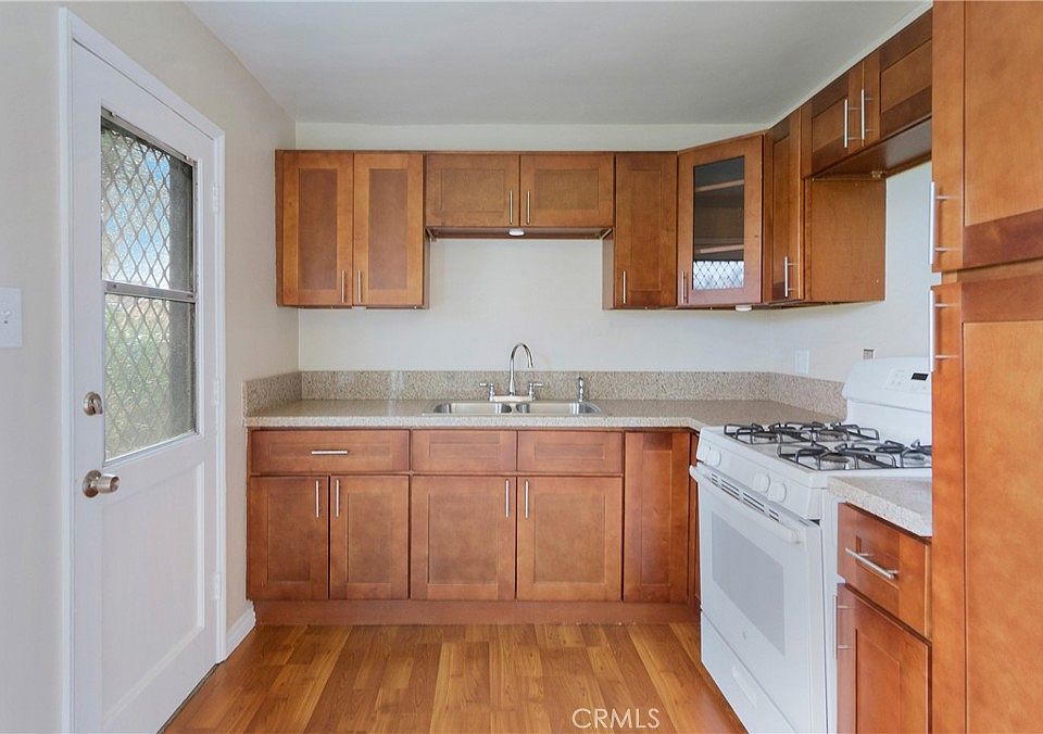 1st image of 504 W L St
