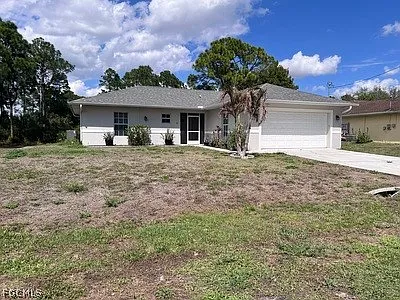 1107 Enrique St E — Photo 2
