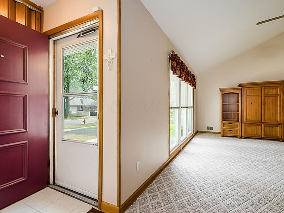 S - 1219 Country Club Rd - 014