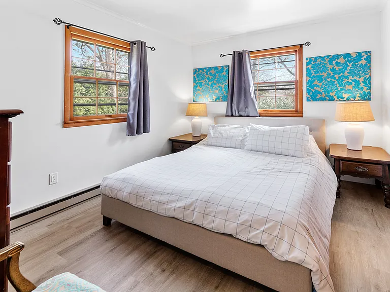 35 Lynn Ave — Photo 13