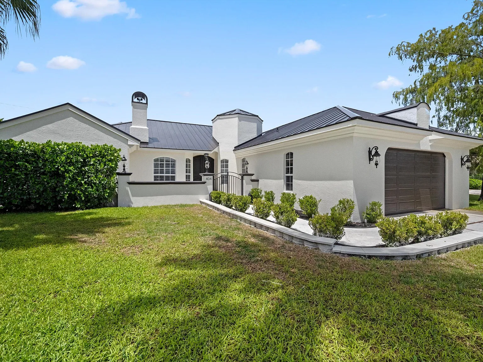 4 bed, 2.5 bath, 2513 sqft, $6,500 — Photo 3