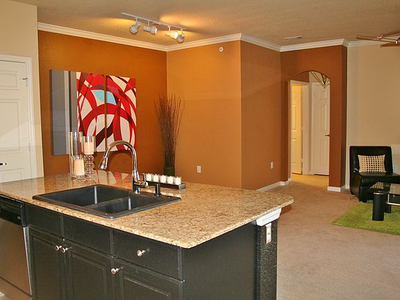 4th image of 8539 W Gate Pkwy #9402