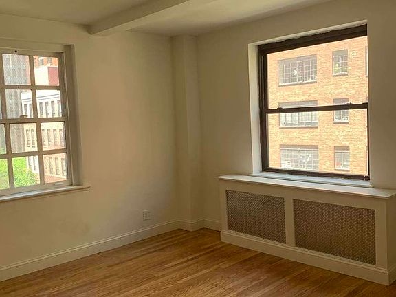 2nd image of 330 E 43rd St APT 602