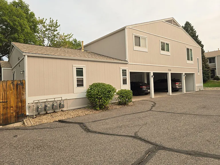 7928 Chase Cir #121 — Photo 2