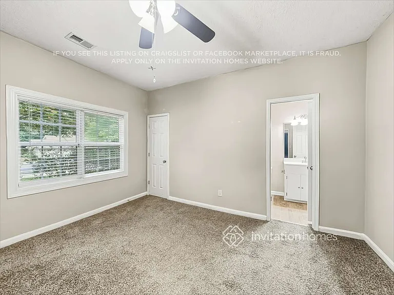 1040 Burning Bush Dr — Photo 6