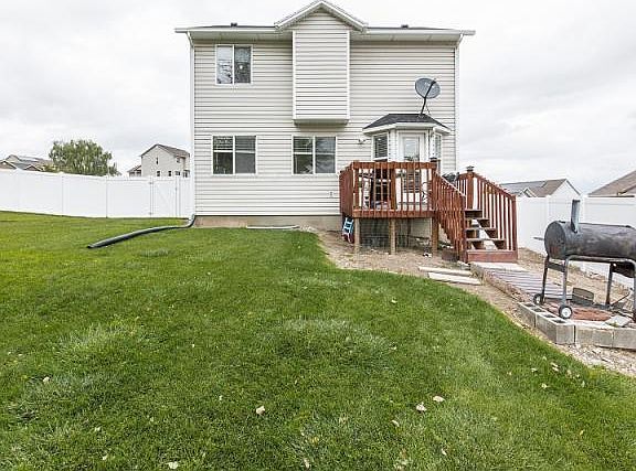 3rd image of 297 W Lake Vista Dr