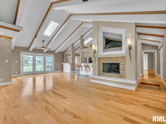 5th image of 11116 N Oakwood Dr