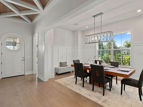 3rd image of 550 Country Club Dr