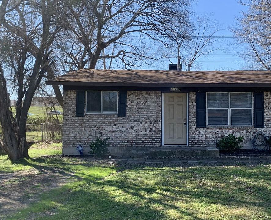 1st image of 212 E Valley Rd #B