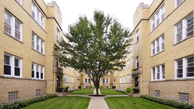 1st image of 1334 W Estes Ave APT 1N
