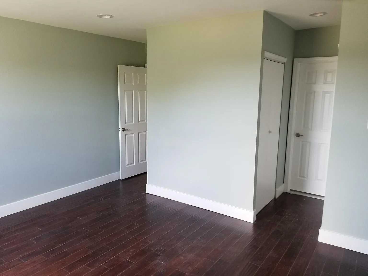 2 bed, 1.5 bath, 1500 sqft, $3,200 — Photo 2