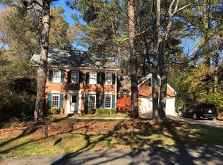 415 Sassafras Ln, Roswell, GA 30076