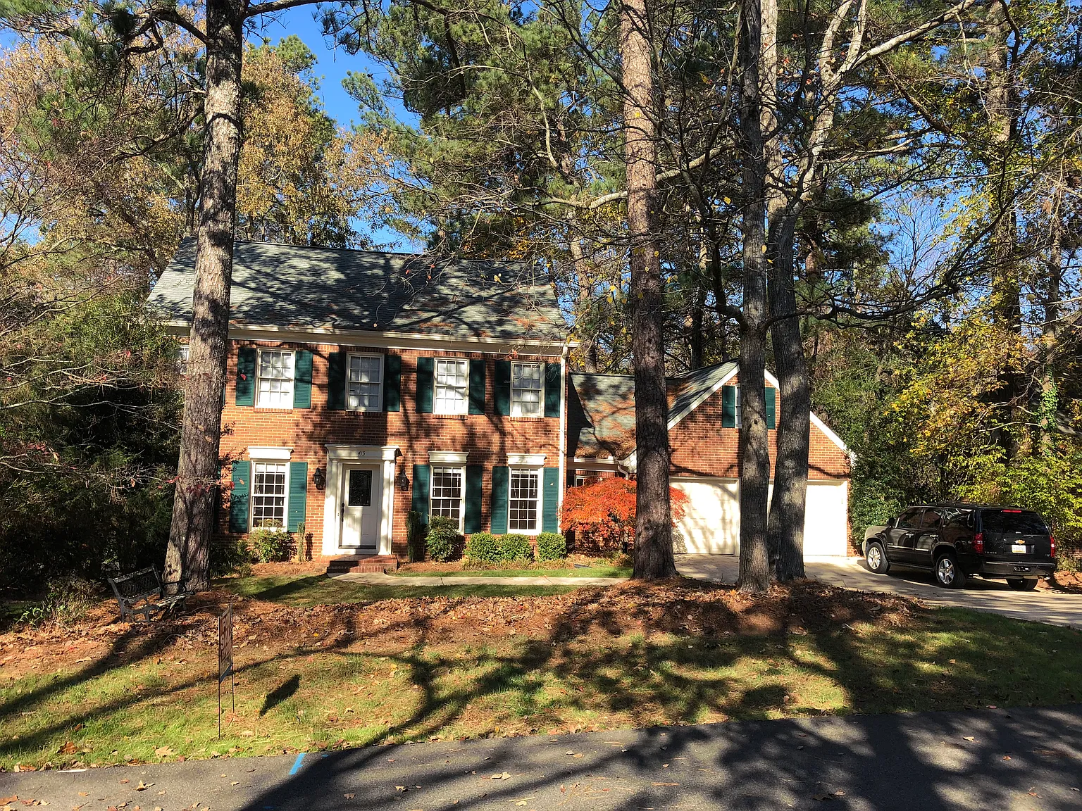 415 Sassafras Ln photo 1