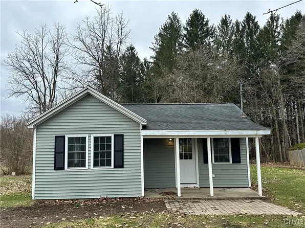 4406 S Onondaga Rd, Nedrow, NY 13120