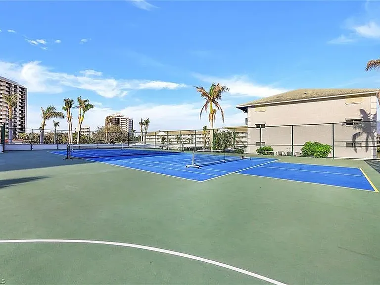 10684 Gulf Shore Dr #302 — Photo 7