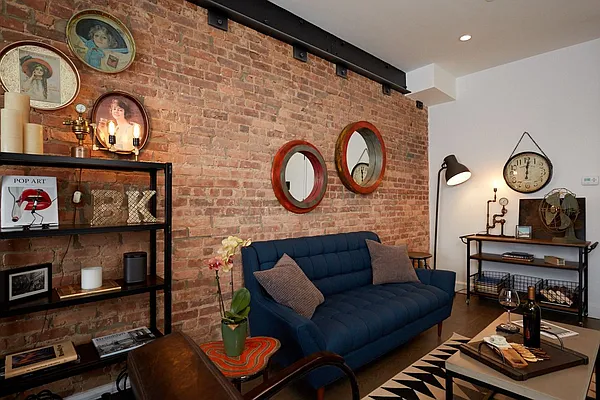 Rented by Nooklyn NYC LLC | media 17