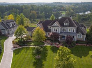 3824 Preserve Dr, Dexter, MI 48130