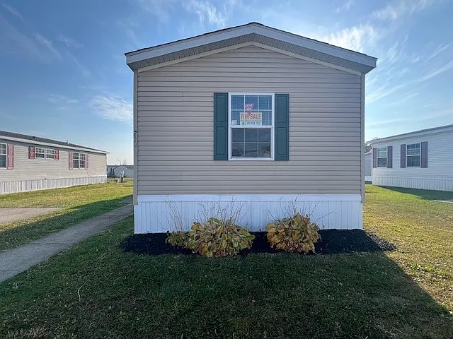 Carrington Pointe — Photo 9