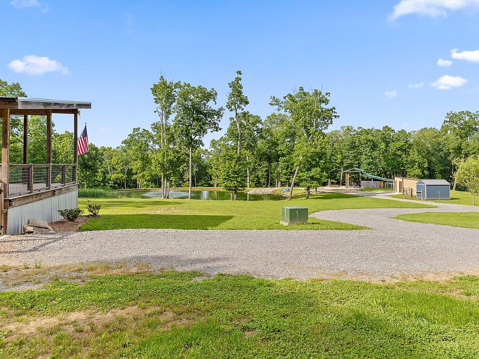 43rd image of 203 Lombardi Rd