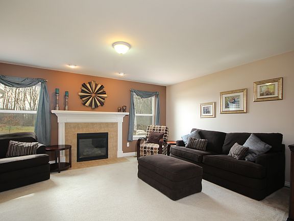 4th image of 4526 Cloverlane Ct