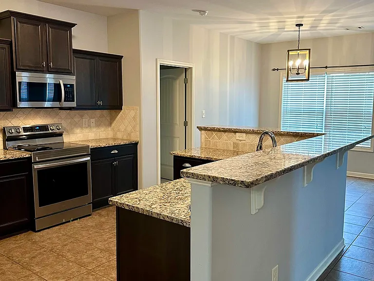 121 Hawks Tail Dr — Photo 12