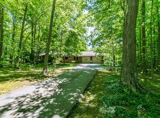 10305 Mulberry Rd, Chardon, OH 44024