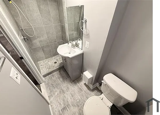 1335 Gittings Ave — Photo 9