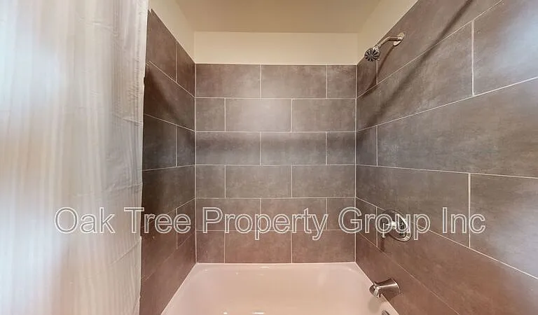 351 Lester Ave #3D — Photo 15